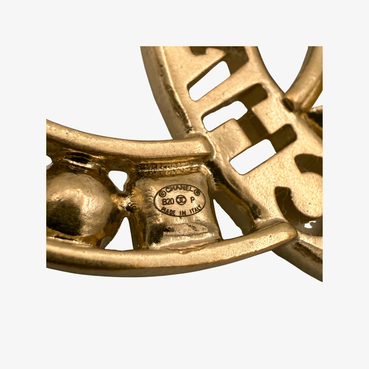 Chanel Large Gold CC Brooch with Pearls (2020) - Image 4