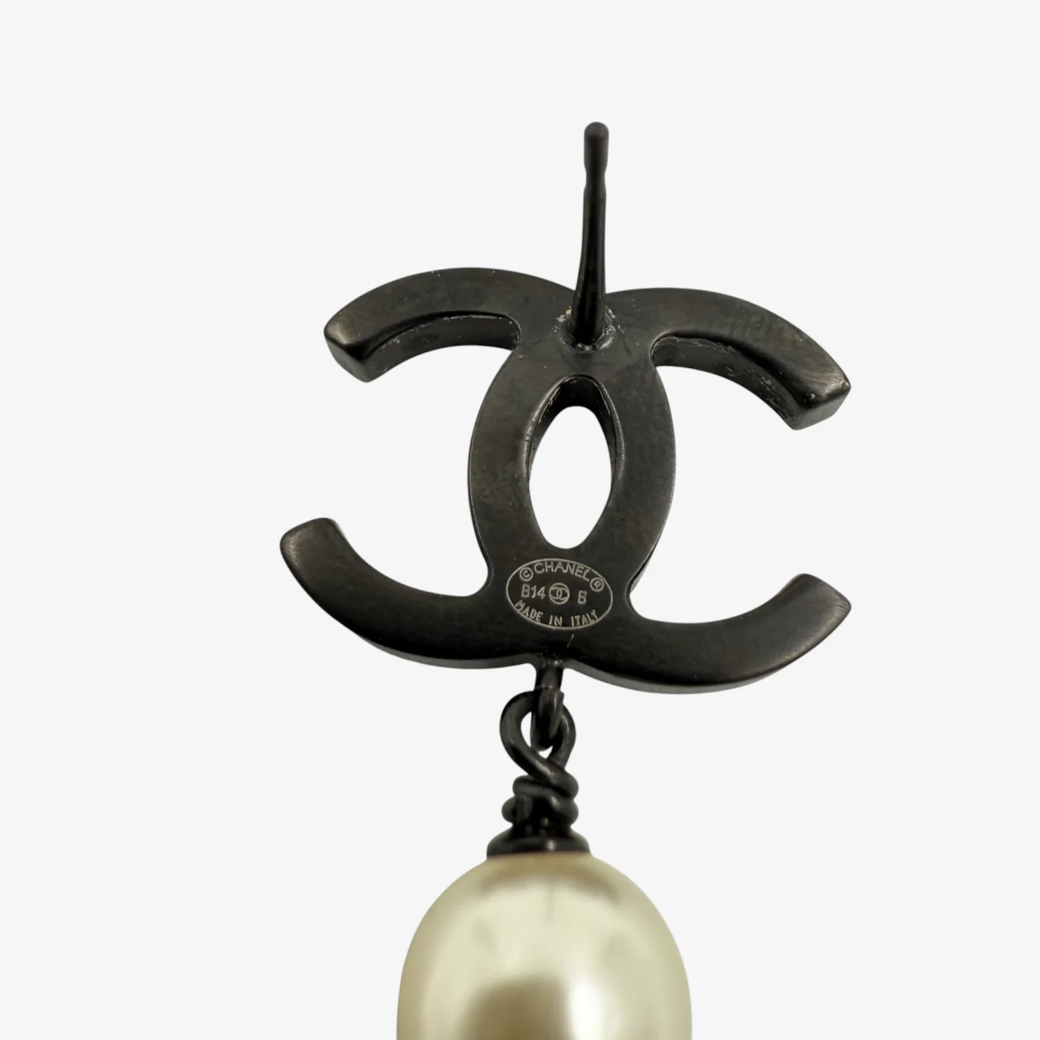 Chanel CC Pearl Black Bead Drop Earrings (2014) - Image 5