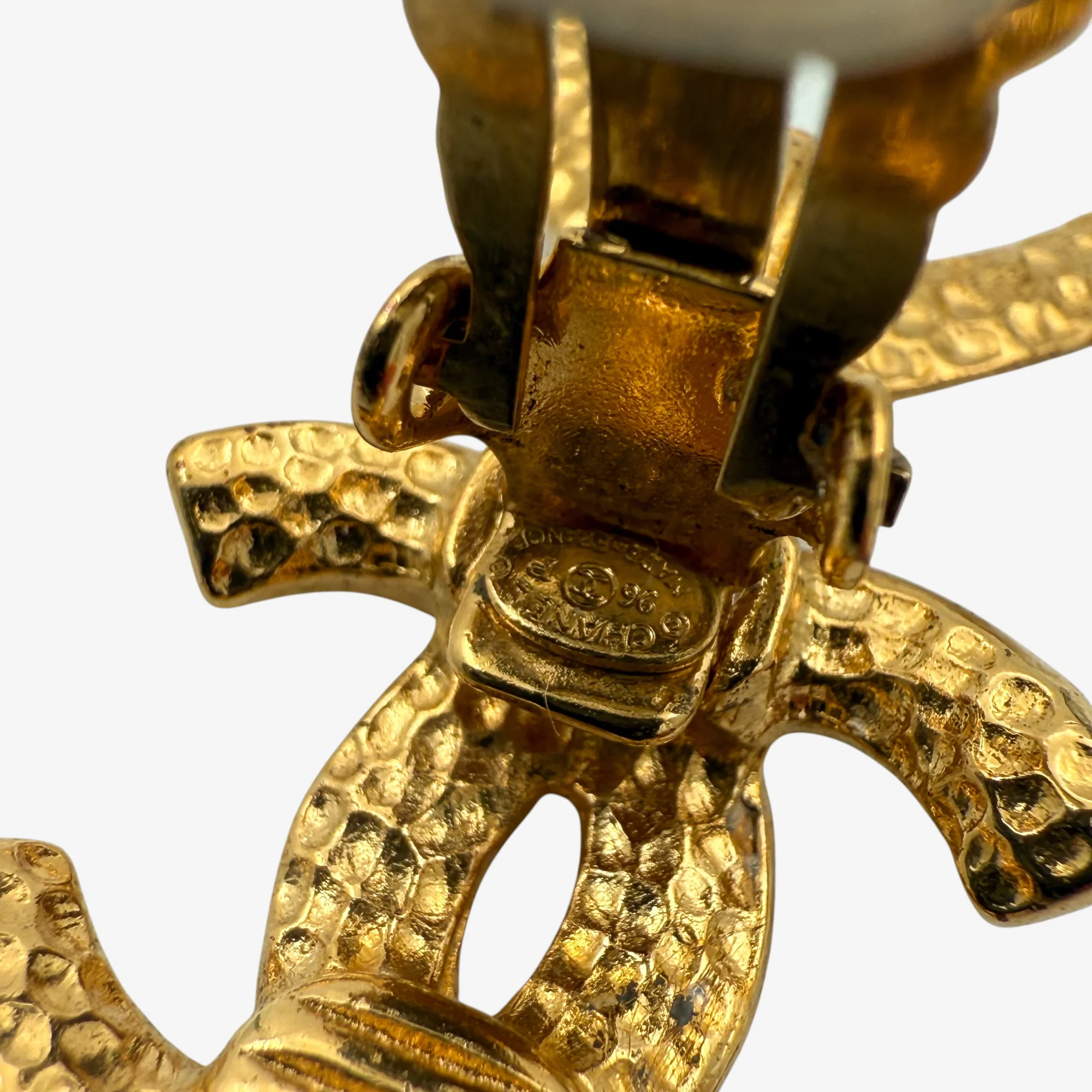 Chanel Vintage CC Drop Earrings Gold-Plated (1996) - Image 4