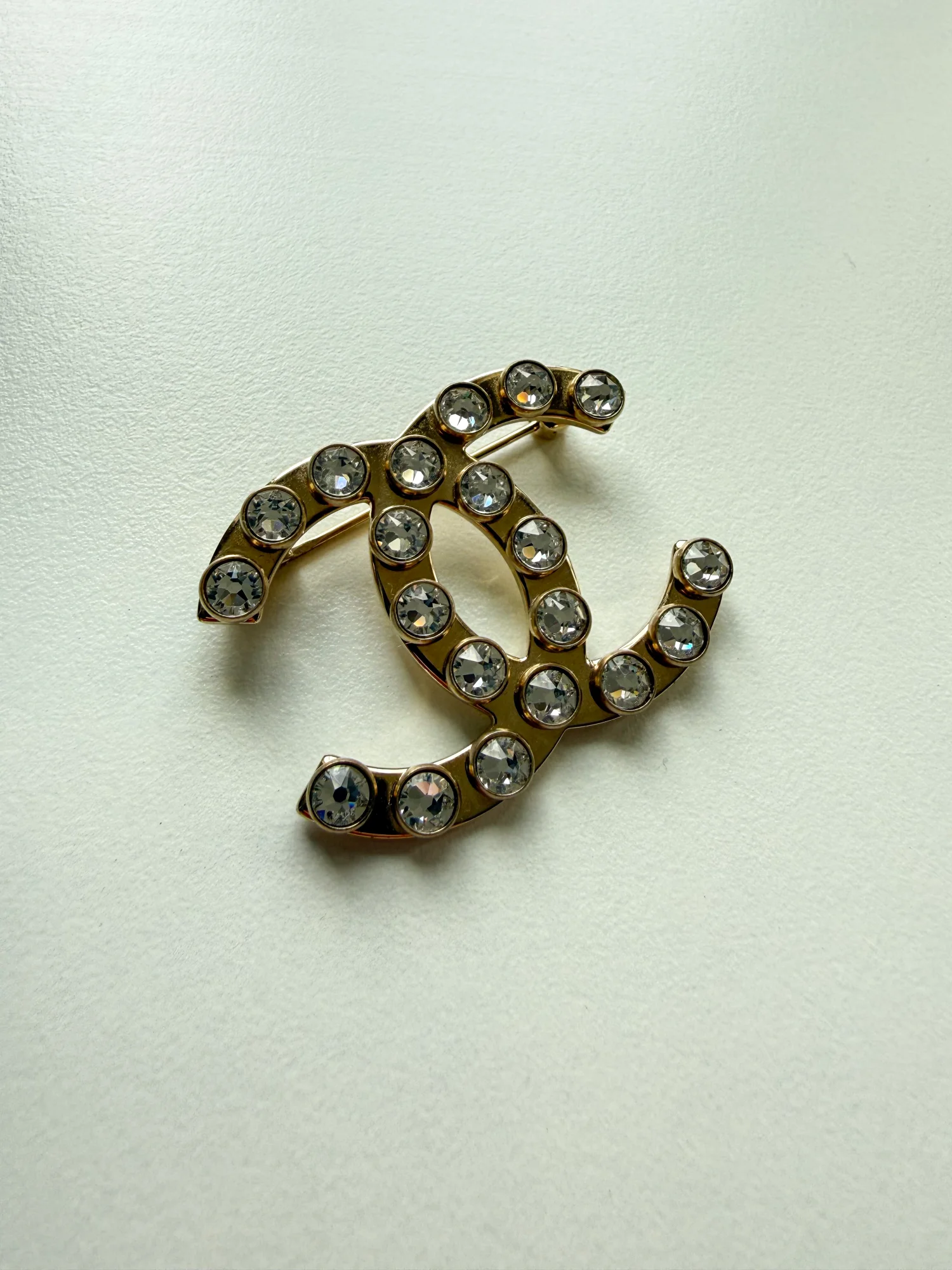 Chanel Gold CC Brooch Strass (2021) - Image 2