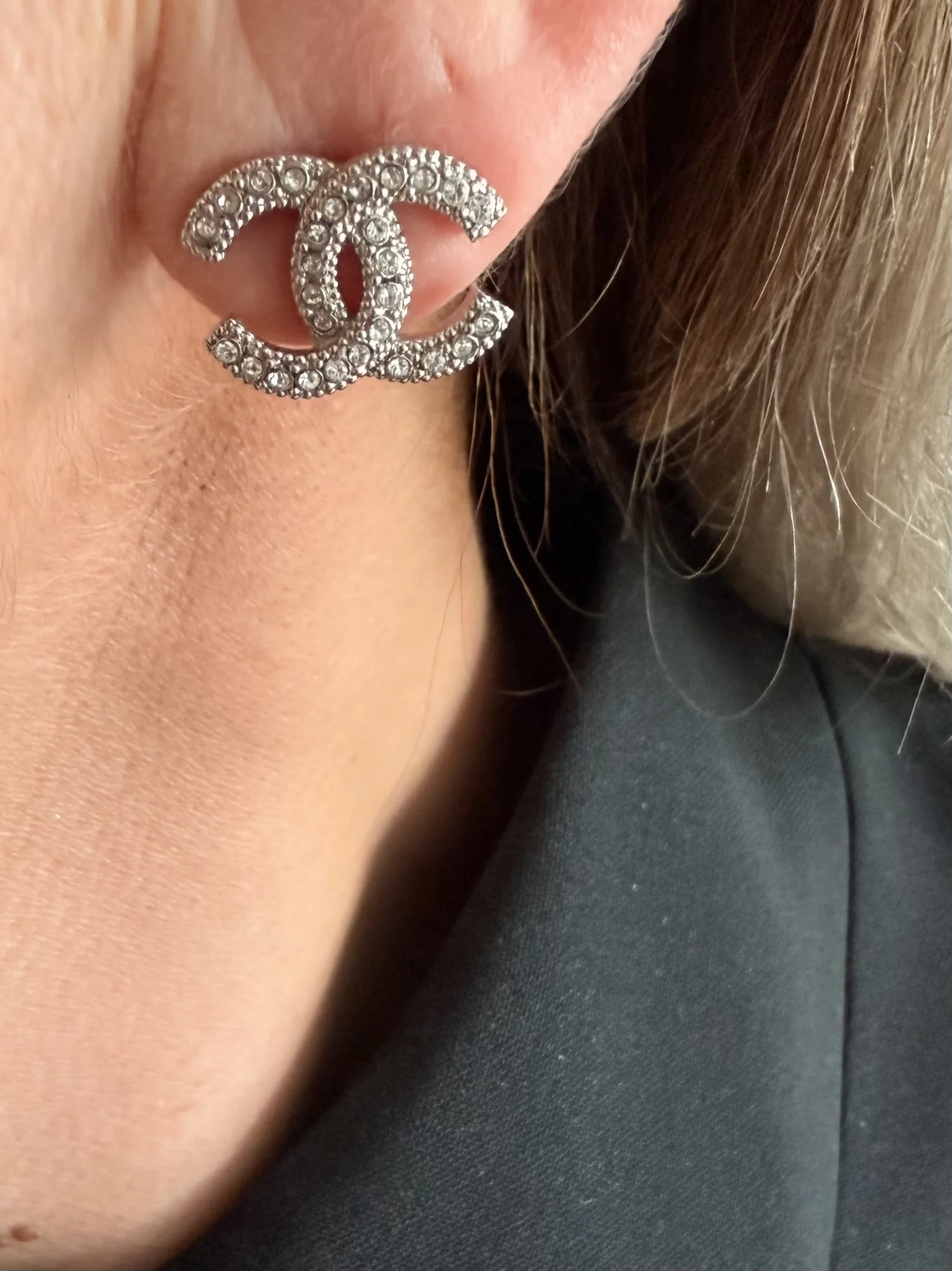 Chanel CC Crystal Stud Earrings (2020) - Image 3