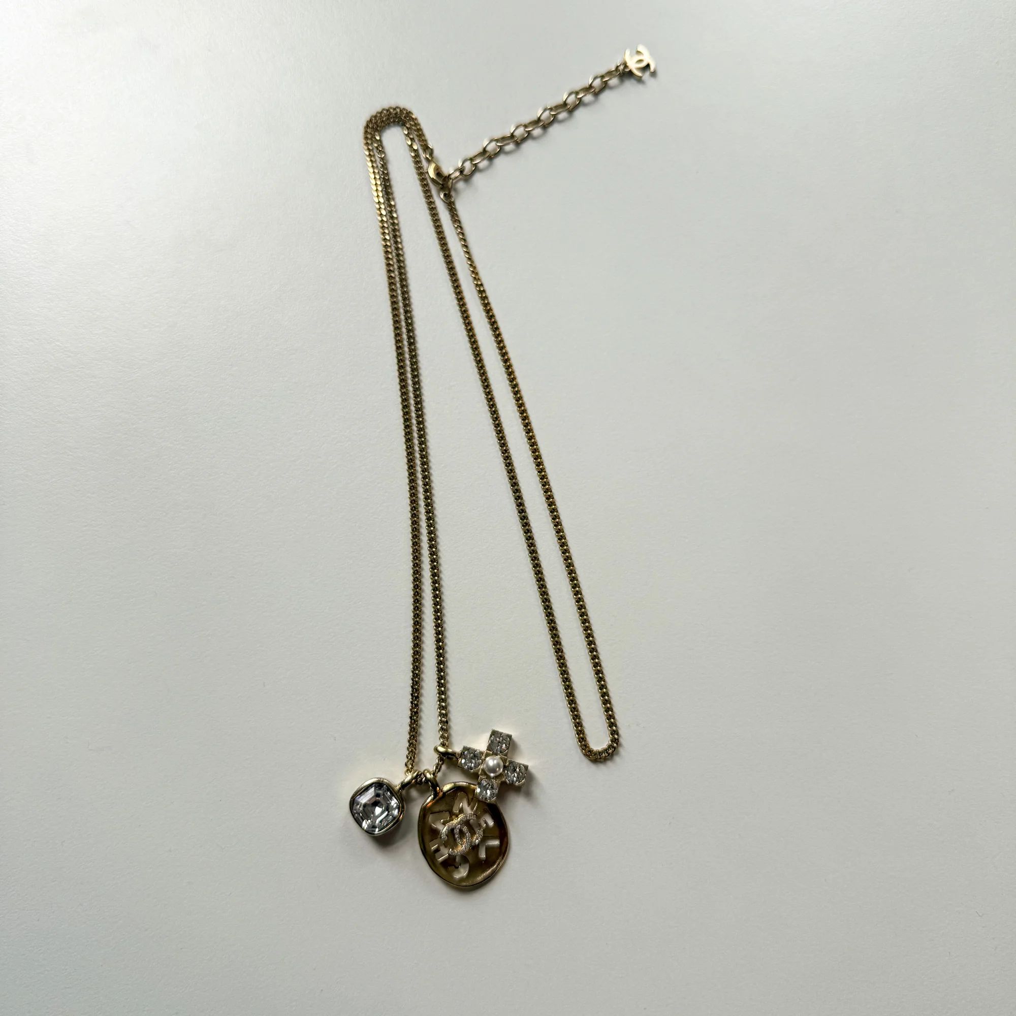 Chanel CC Charm Necklace (2021) - Image 4