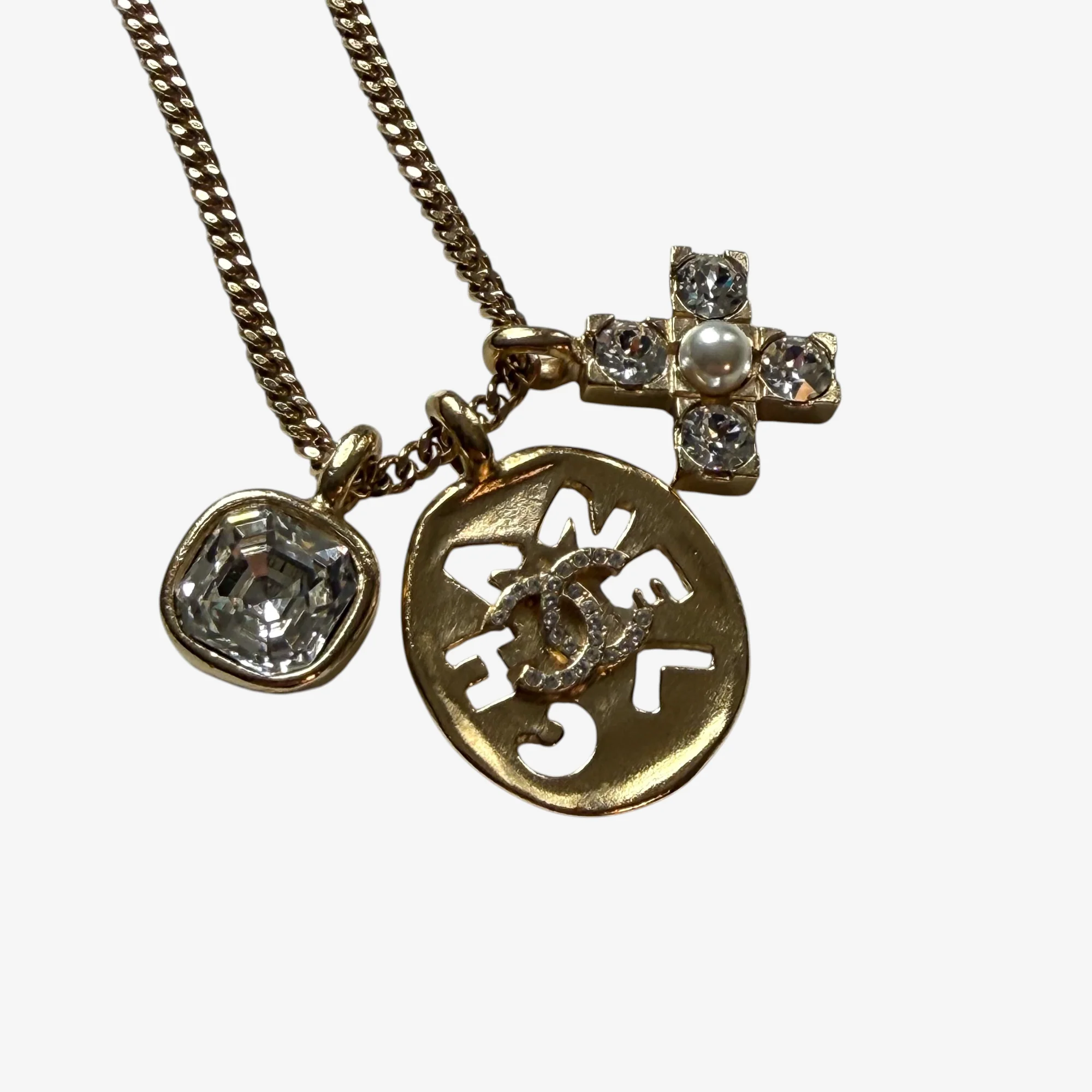 Chanel CC Charm Necklace (2021) - Image 5