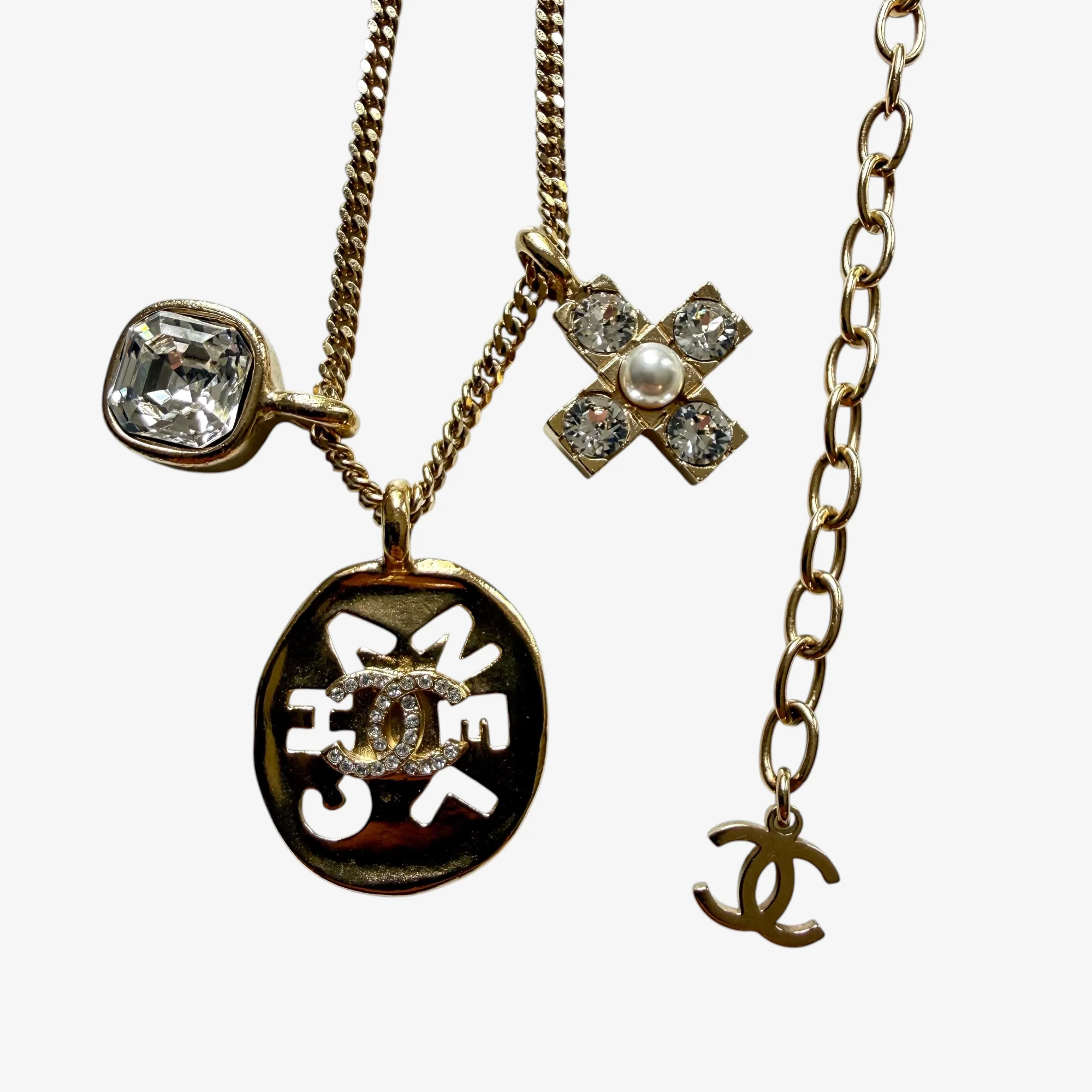 Chanel CC Charm Necklace (2021) - Image 3