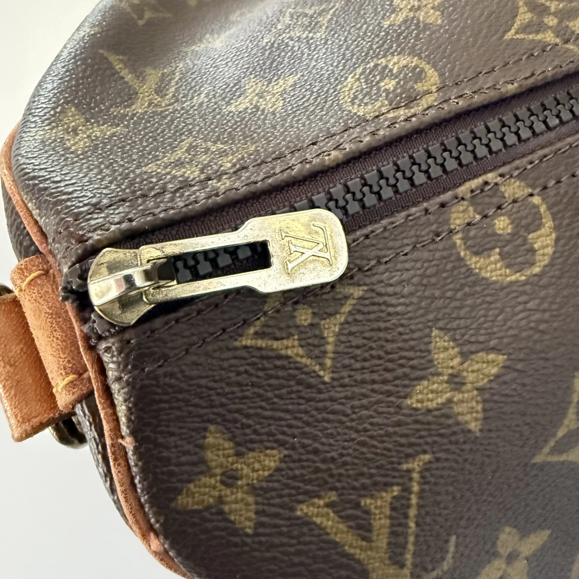 Louis Vuitton Keepall Bandoulière 45 - Image 13