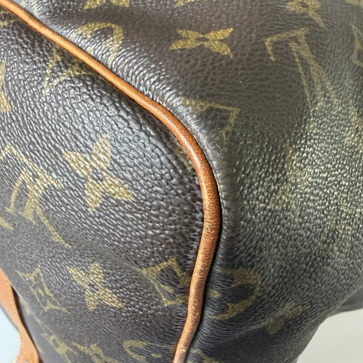 Louis Vuitton Keepall Bandoulière 55 - Image 4