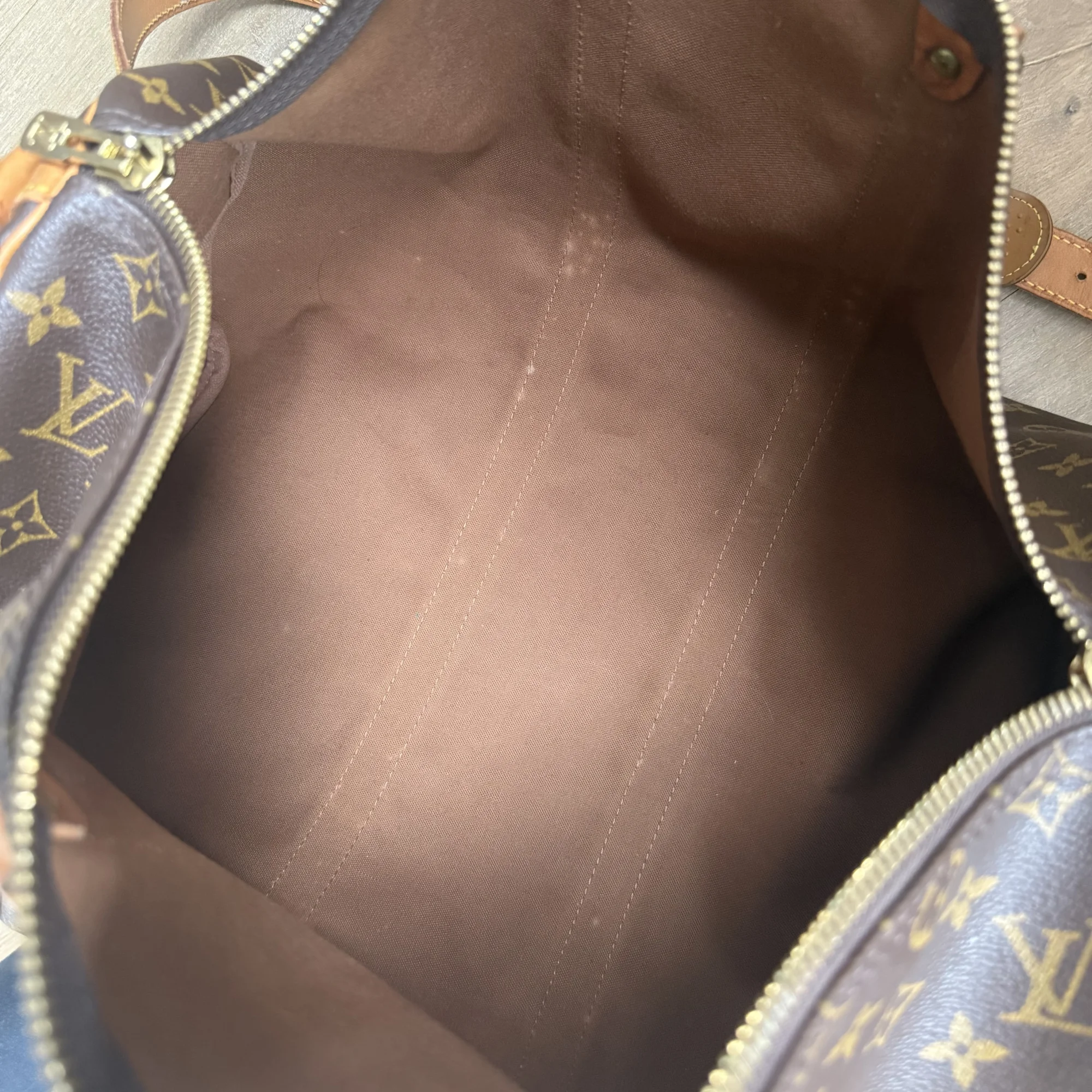 Louis Vuitton Keepall Bandoulière 50 - Image 11