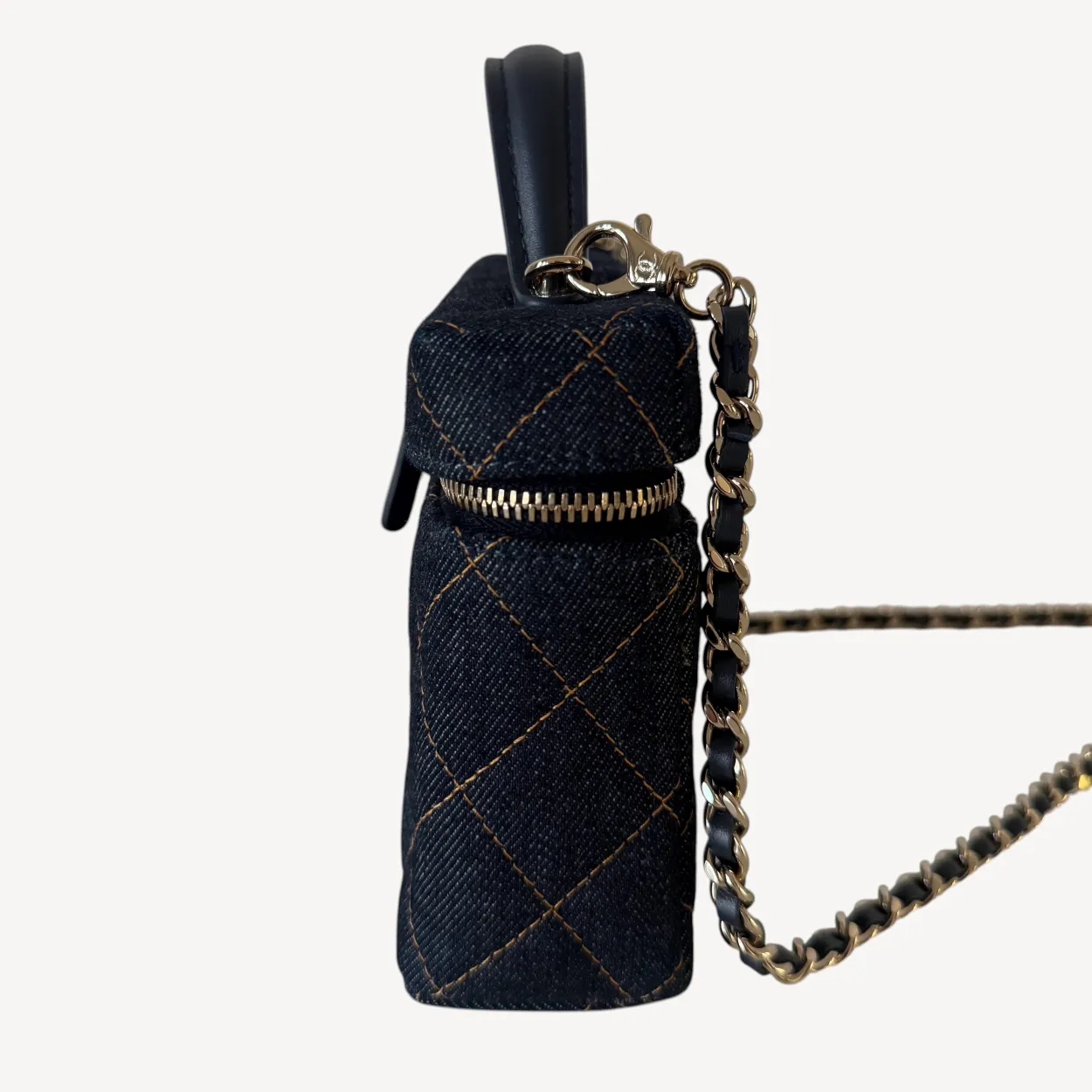 Chanel Mini Vanity Bag Denim (2026) - Image 8
